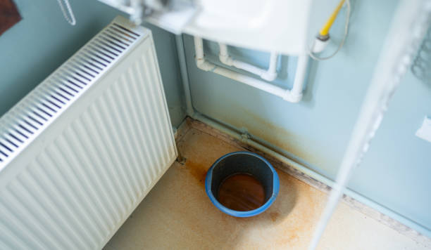 Best Basement water damage restoration  in Benbrook, TX